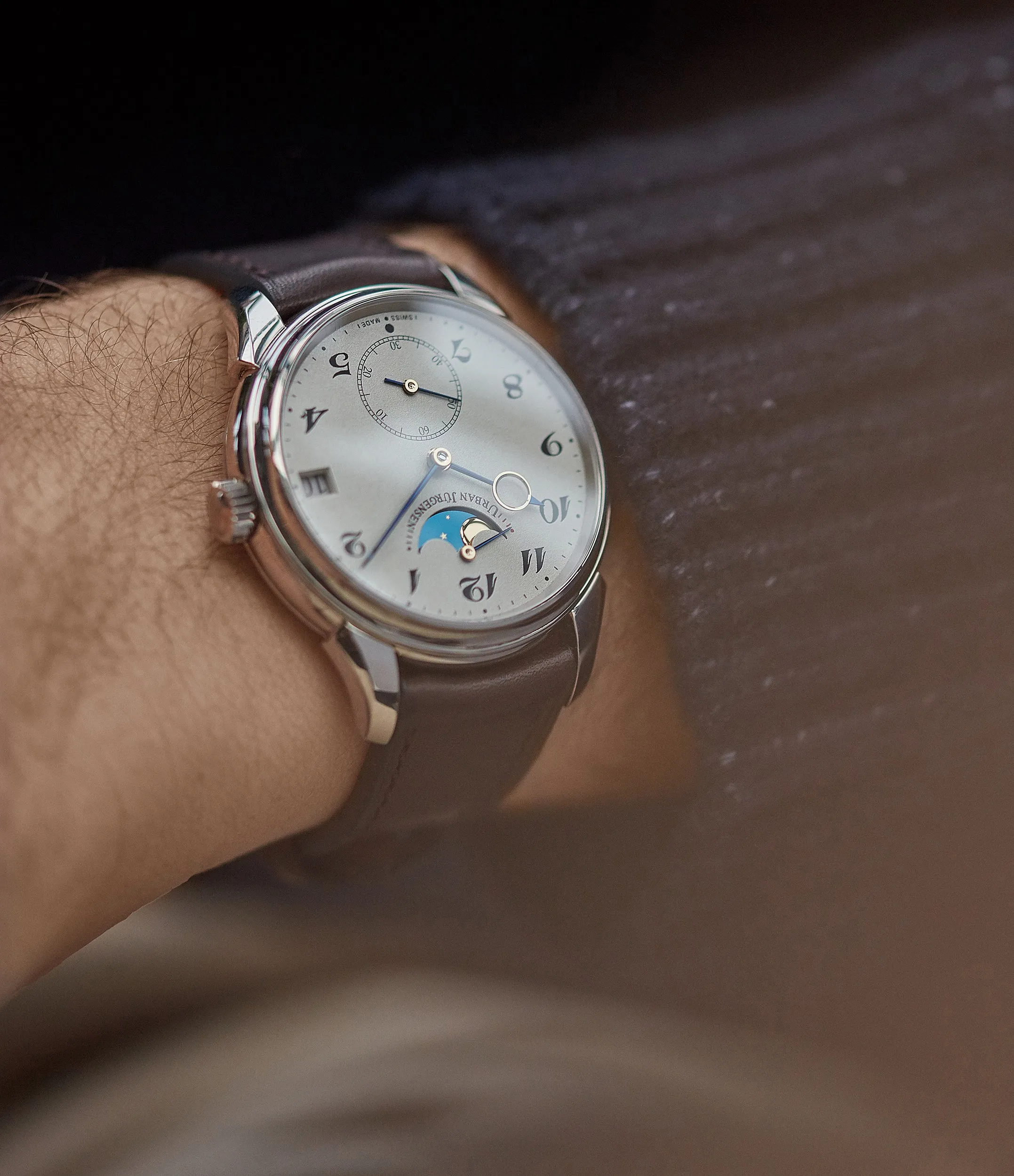smooth leather strap