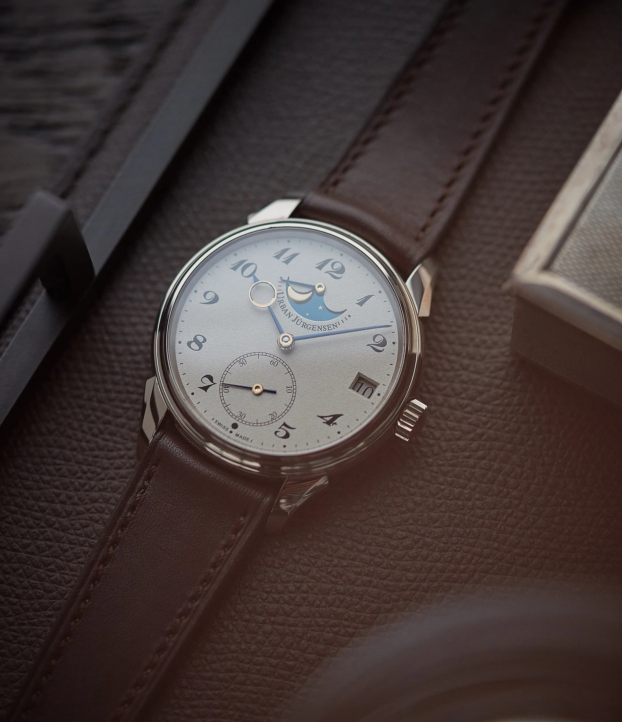 smooth leather strap